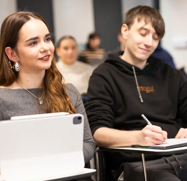 PhD BUSINESS & MANAGEMENT FT MH02D (FT), MH03D (PT) | Maynooth University